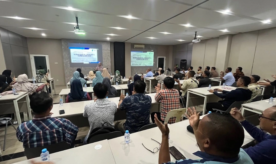 Sosialisasi dan Lokakarya Kurikulum 2025 FSH TSU